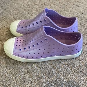 Native Jefferson purple size 3 shoes